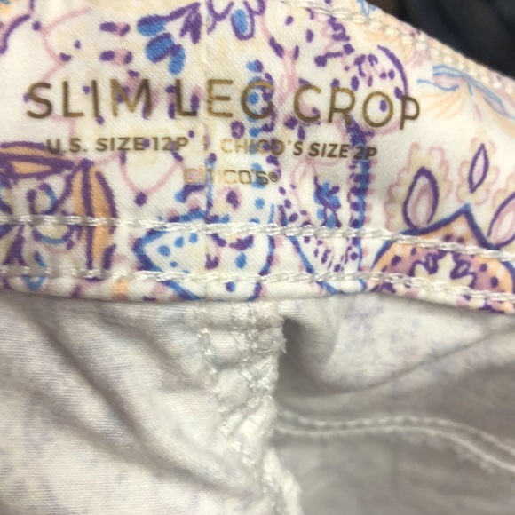 CHICO SLIM CROP 12P, zipper and button closure, belt loop, 5 pocket design - Picture 4 of 4